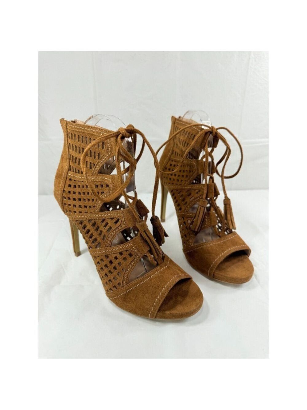 bebe SIZE 8 Sadin Laser-cut Sandals Sexy and exotic $91